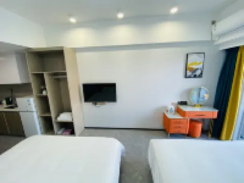 雲季不凡公寓（中山港口保利廣場店）