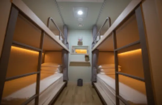 โรงแรมคาลิสเตอร์ โรงแรมใกล้สถานีจงกัก