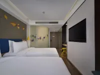 Jinglai Hotel·Selection (Shanghai Xujiahui Jiaotong University) Отели рядом с достопримечательностью «Сюйхуэй»