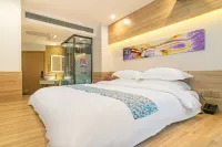 Huaqiao Hotel (Lovers Road Seaside Swimming Pool) - Пляж