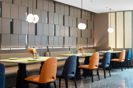 Hampton by Hilton changde Econcmic Develepment zone Отели рядом с достопримечательностью «Hunan Institute of Applied Technology (West Campus)»