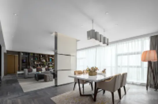 Inzone Royal Plaza Hotels