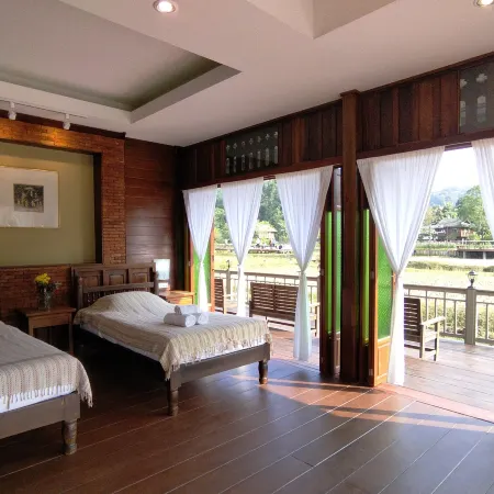Lhongkhao Samoeng by Chi Villa