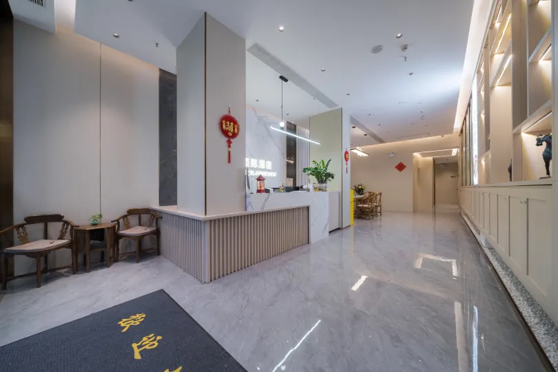 Shunyi Hotel (Shēnzhèn Běi Zhàn 6979 Shāngyè Zhōngxīn Diàn )