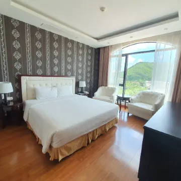 Muong Thanh Holiday Vung Tau Отели рядом с достопримечательностью «Пляж Фронт-Бич»