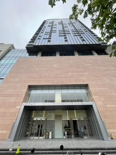 Yixiyisu Apartment (The Mixc)