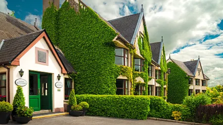 Great National Oranmore Lodge Hotel Отели в г. Treanlaur