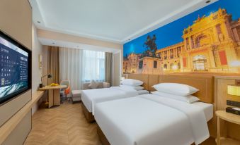 Vienna Hotel (Heze Cao County Wutaishan Road)