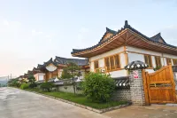 Yanji May Lilac Homestay Village - Romantische