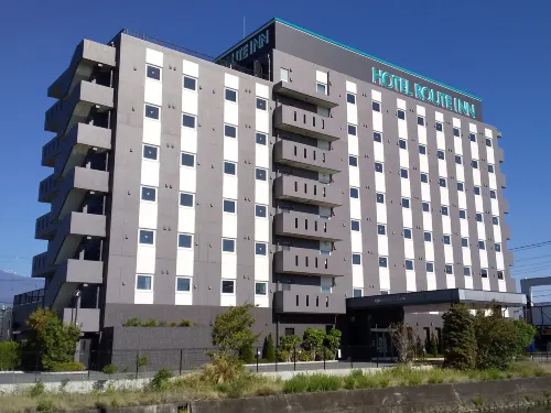 هوتل روت إن ياماناشي تشو فنادق في شووا