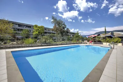 Appart'City Confort Grenoble Inovallée Các khách sạn gần Stade Albert Batteux