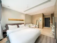 Shijia Homestay (Lujiazui Shanghai Branch) Hotels near Lujiazui