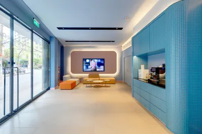 Hanting Hotel (Shanghai Jiangning Road Subway Station) Hotels near Changshou Park