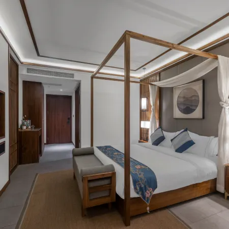 Qianhe Rishan River View Hotel