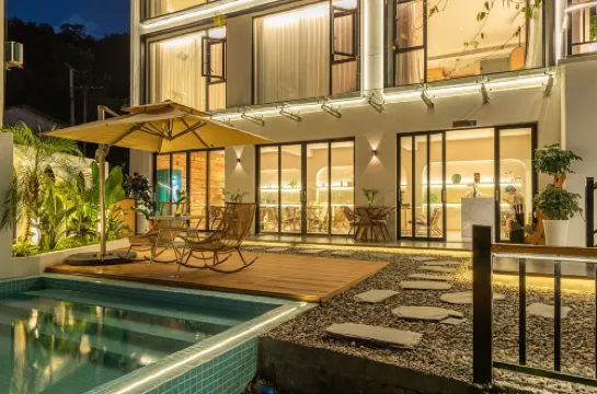 峨眉山雲端·山舍私湯民宿