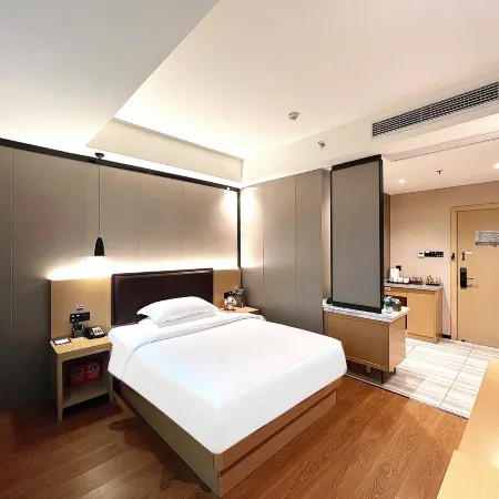 Borrman Hotel (Danzhou Nada Xiari Square)