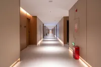 Weiyue Hotel (Nanning East Railway Station Langdong Passenger Terminal Branch)