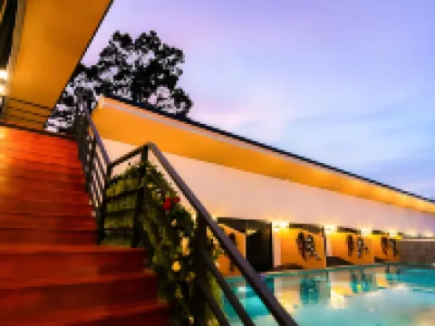 Fresh Resort Pattaya Hotel dekat Pattaya Floating Market