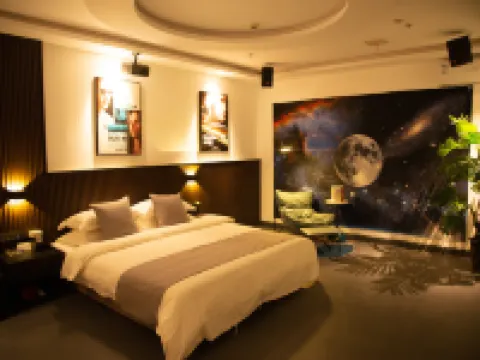 Oscar Theatre Hotel Hotels in Shilou