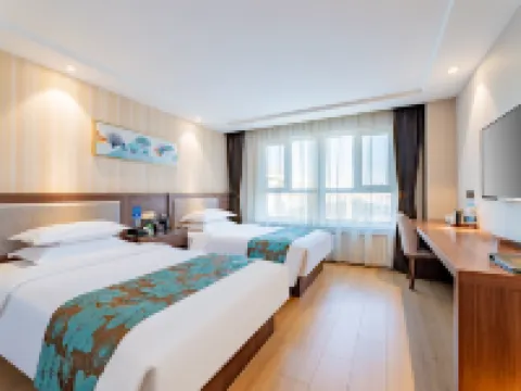 Hanyuan Business Hotel (Victoria commercial building of Linhe high speed railway station) Hotels in Bayannur