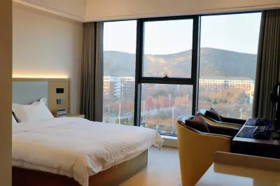 Shangyue Hotel (Huaibei Normal University Binhu Campus)