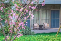West Lake State Guesthouse - balcony