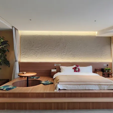 Wu'an Shiluo Hotel (Zhanggongqiao Food Street Branch)