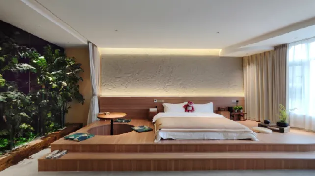 Wu'an Shiluo Hotel (Zhanggongqiao Food Street Branch)