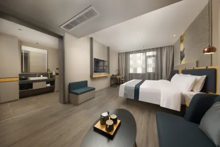 Homeinn Selected Hotel (Yizheng Xupu Station) Отели рядом с достопримечательностью «Yangzhou Expo Park»