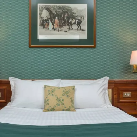 Leonardo Hotel Milan City Center Отели рядом с достопримечательностью «Станция метро Gerusalemme»