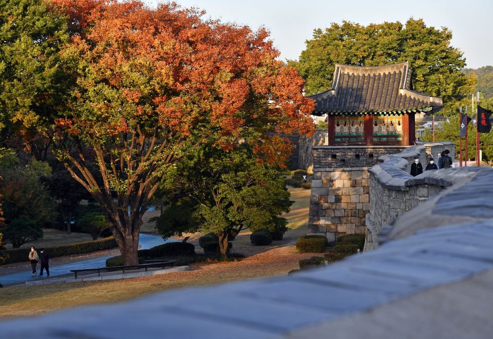 Novotel Ambassador Suwon Hotel Over view