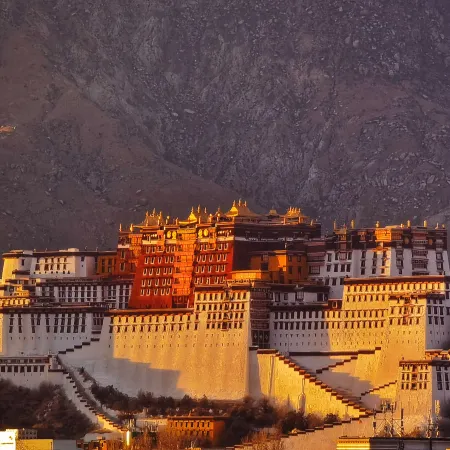Gesang Huaxiang Xiangfen Hotel(the Potala Palace Baguo Street Store)