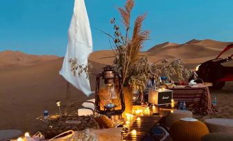 Dunhuang Zhiyu Zhiquye Desert Camping Homestay