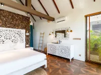 Golden Beach Resort Hotels near Koh Rong