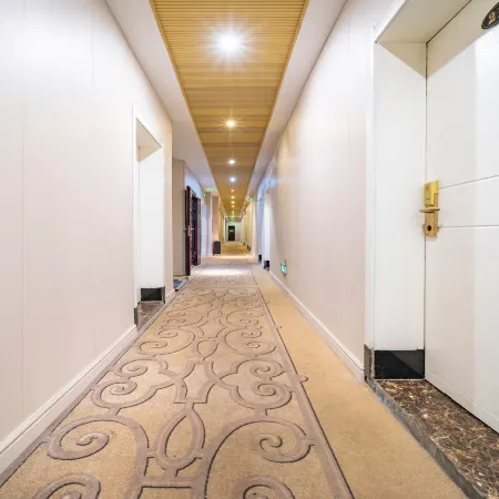 Naya Chain Hotel (Zhoukou Huanghe Road Shop)