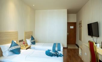 Yuzhong Longshan Hotel (New World Shopping Mall)