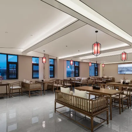 Mo Shang Qing Ju Hotel (Quliang Garment Industrial Park, South University Road, Zhengzhou)
