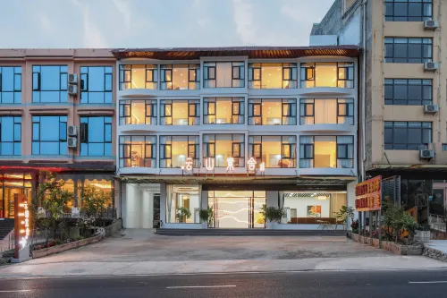 Yunshan Sushe · Hengjing Yaoguan · Snug Yueshe (Huangguoshu Waterfall Branch) Hotel a Guanling