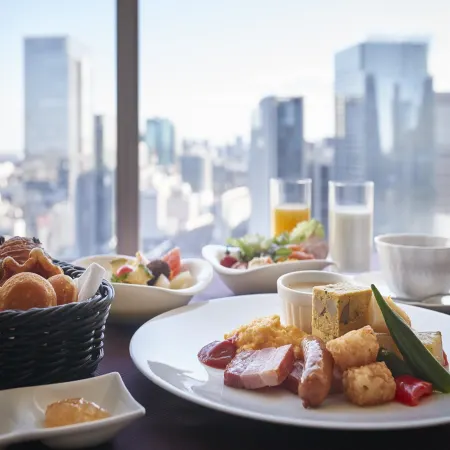 Hotel Metropolitan Tokyo Marunouchi Отели рядом с достопримечательностью «Комплекс Gakushikaikan»