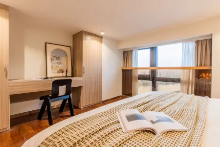 WF Apartment (Guangzhou Yongqing Fang Ruyifang Subway Station Branch)