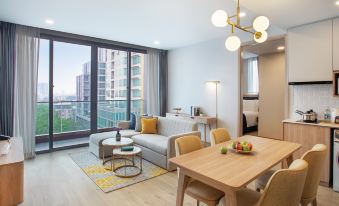 Staybridge Suites Bangkok Thonglor, an IHG Hotel