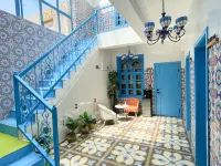 Happiness Travel Homestay Hotels in Kashgar City