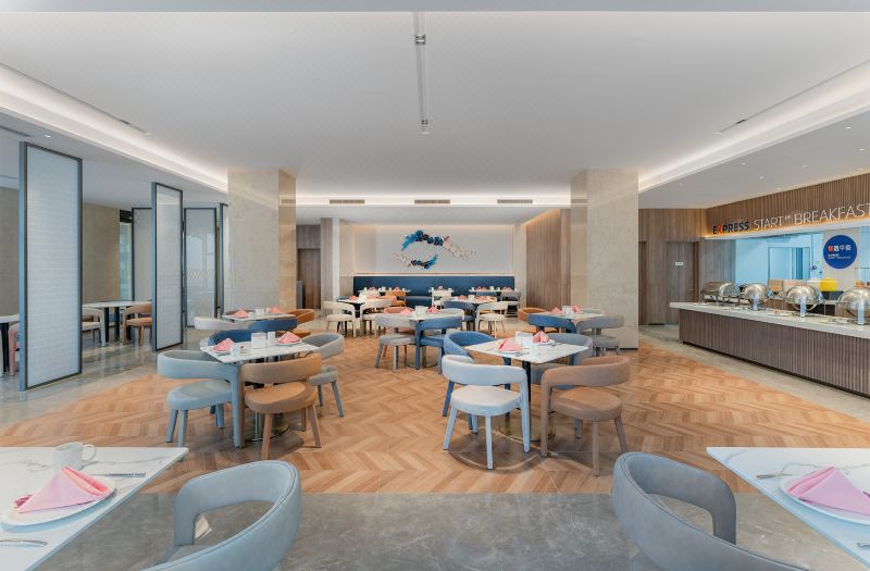 Holiday Inn Express Qingdao Shibei by IHG photo 3