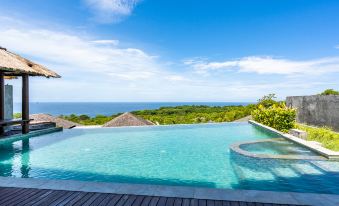 Stunning Ocean View 2Br Villa w/ Infinity Pool