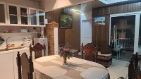Dels Guest House Homestay Hotels in Silang
