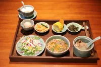 TOP-OUT Inn - 조식 운영