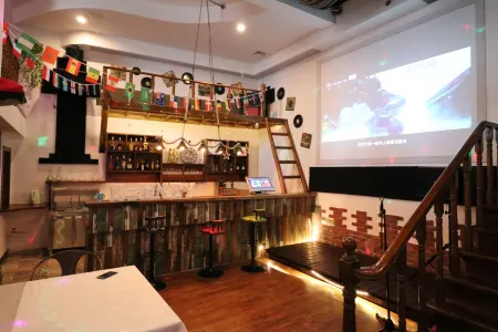 Old Wharf Guesthouse Отели рядом с достопримечательностью «Wanghai Tower»