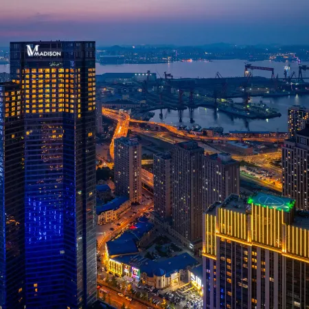 Madison Hotel Dalian Harbor Square, Donggang Business District