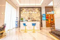 Wanyi Grand Hotel - 2-Star