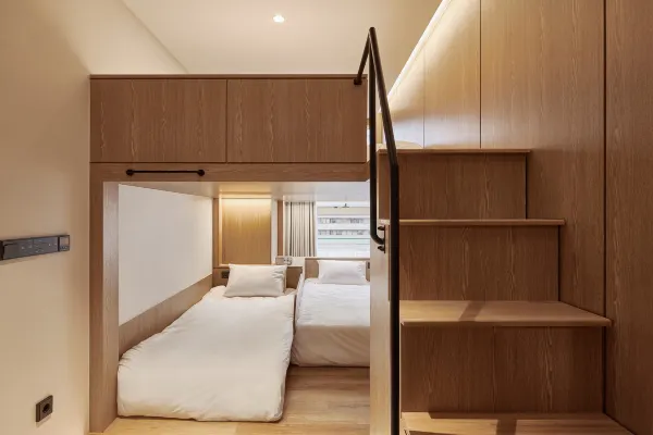 膠囊旅館, 霍特爾德里普&德羅普-明洞